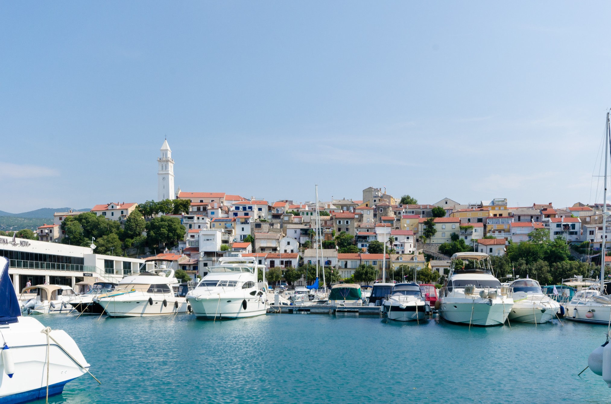 Novi Vinodolski – působivé letovisko s bohatým vyžitím