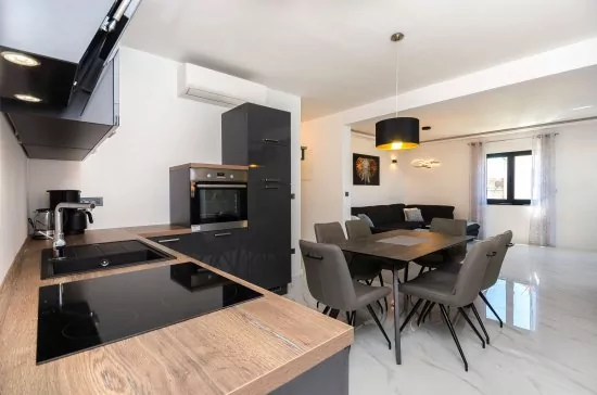 Apartmán Severní Dalmácie - Srima (Vodice) DA 4189 N2