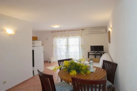 Apartmán Střední Dalmácie - Okrug Gornji DA 3329 N2