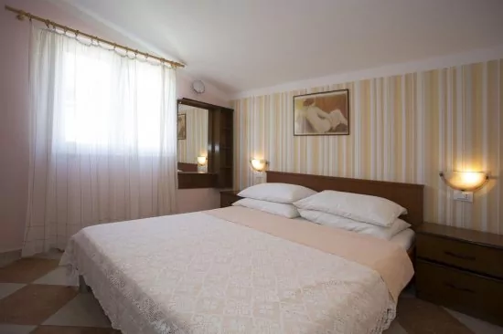 Apartmán Střední Dalmácie - Okrug Gornji DA 3329 N3