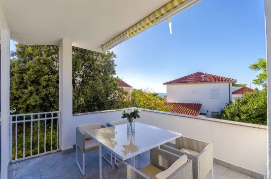 Apartmán Střední Dalmácie - Okrug Donji DA 3330 N1