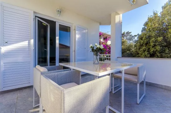 Apartmán Střední Dalmácie - Okrug Donji DA 3330 N1