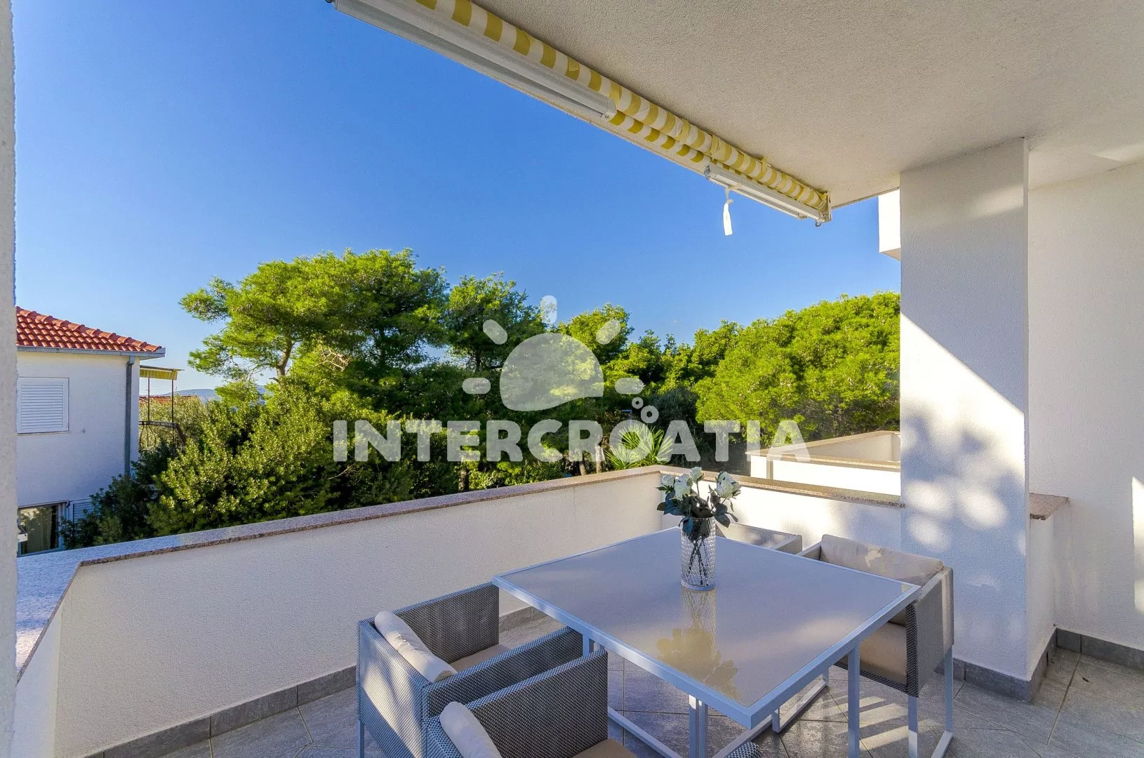 Apartmán Střední Dalmácie - Okrug Donji DA 3330 N1