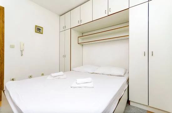 Apartmán Střední Dalmácie - Okrug Donji DA 3330 N1