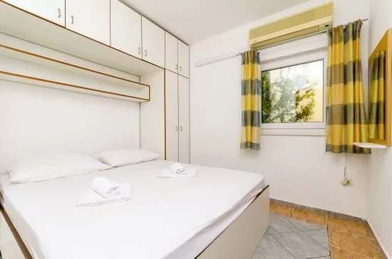 Apartmán Střední Dalmácie - Okrug Donji DA 3330 N1