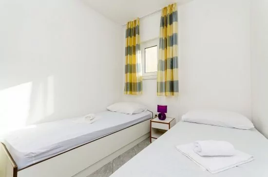 Apartmán Střední Dalmácie - Okrug Donji DA 3330 N1