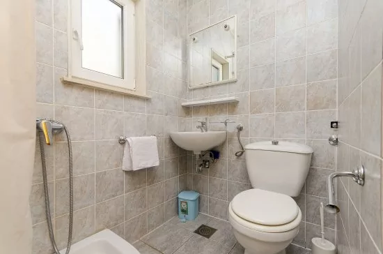 Apartmán Střední Dalmácie - Okrug Donji DA 3330 N1