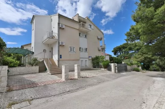 Apartmán Střední Dalmácie - Okrug Donji DA 3330 N1