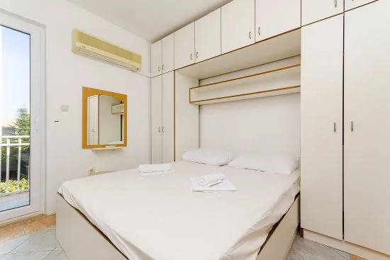 Apartmán Střední Dalmácie - Okrug Donji DA 3330 N3