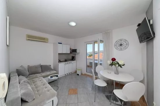 Apartmán Střední Dalmácie - Okrug Donji DA 3330 N3