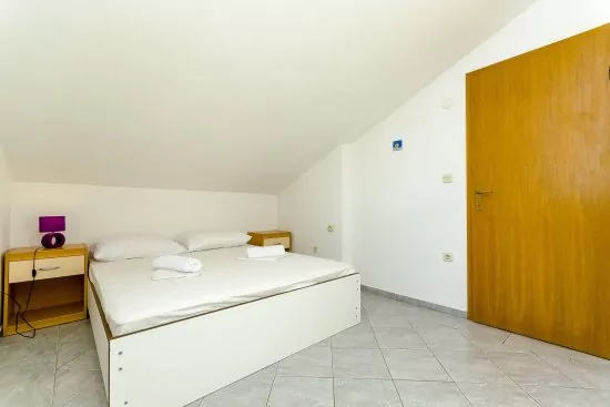Apartmán Střední Dalmácie - Okrug Donji DA 3330 N5