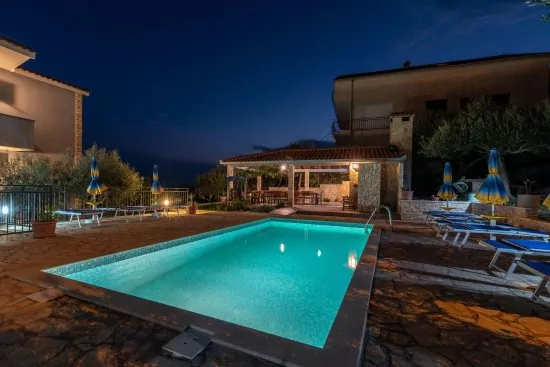 Apartmán Střední Dalmácie - Seget Donji DA 3232 N4