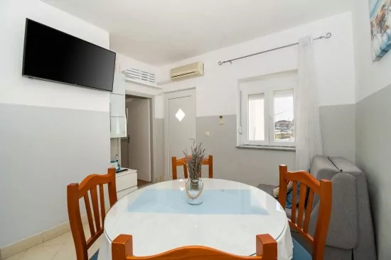 Apartmán Severní Dalmácie - Tribunj (Vodice) DA 4190 N1