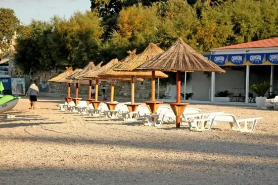 Moře a pláž 900 m pěší chůzí.