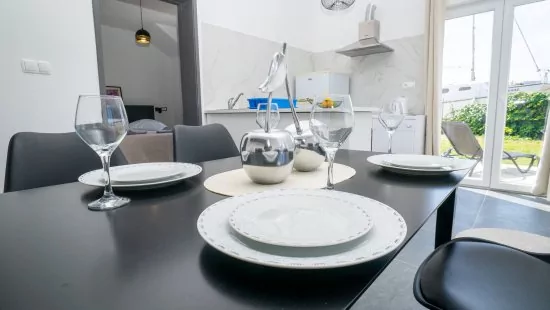 Apartmán Střední Dalmácie - Seget Donji DA 3233 N2