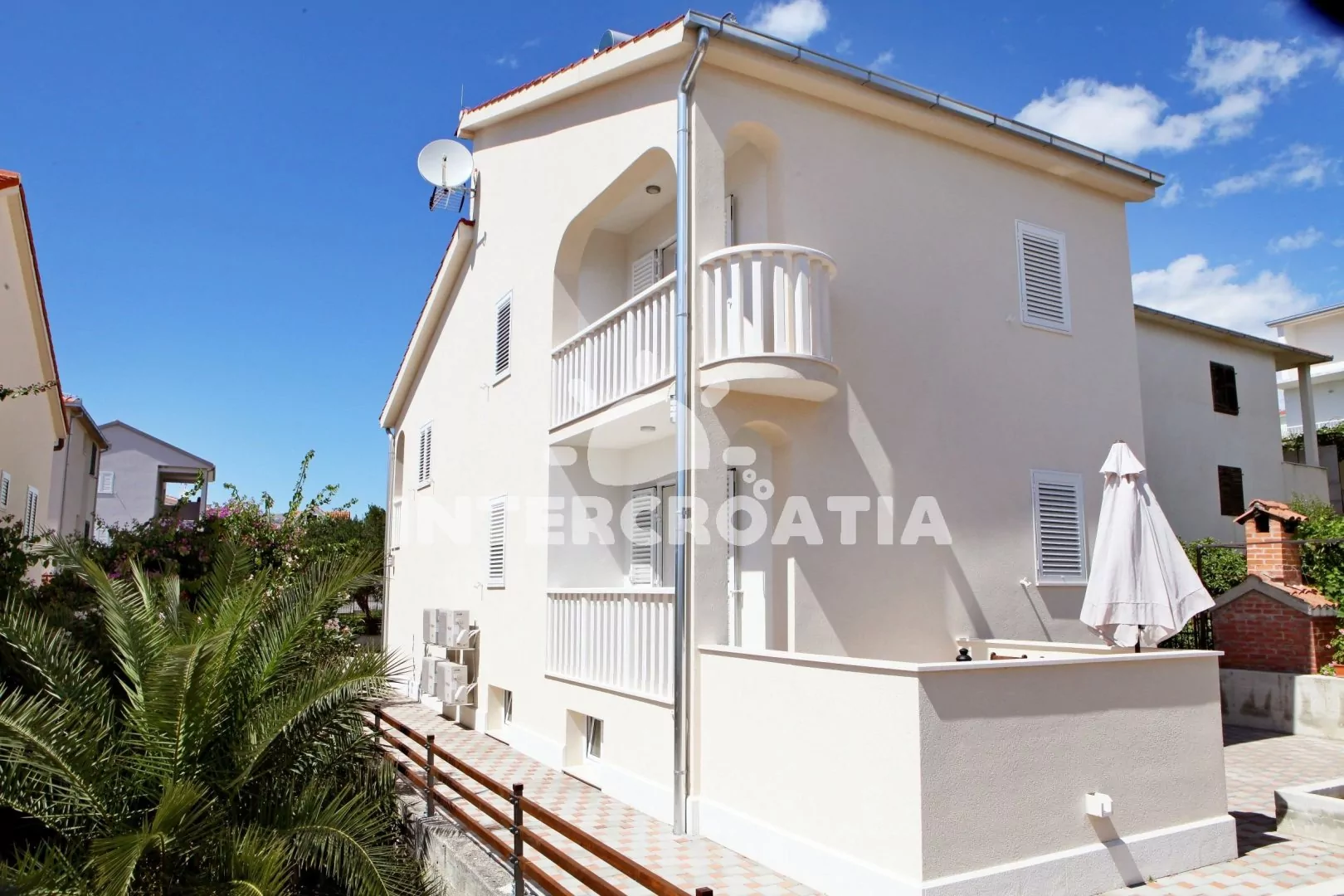 Apartmán Střední Dalmácie - Okrug Gornji DA 3332 N1