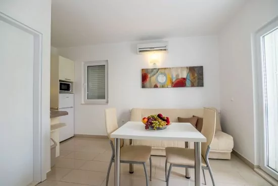 Apartmán Střední Dalmácie - Okrug Gornji DA 3332 N1