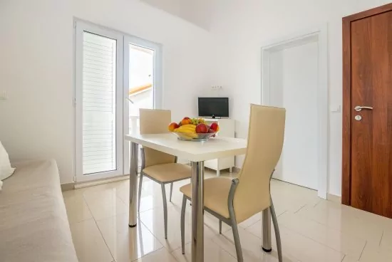 Apartmán Střední Dalmácie - Okrug Gornji DA 3332 N3