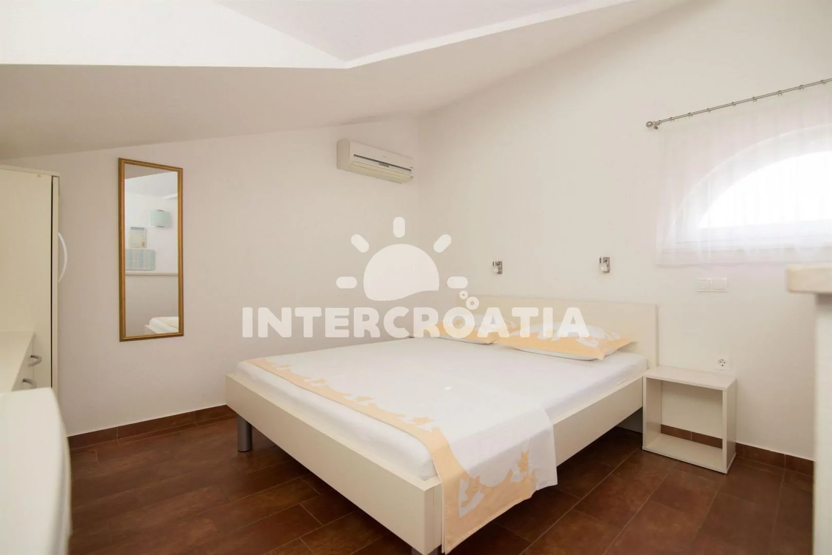 Apartmánový pokoj Střední Dalmácie - Okrug Gornji DA 3332 N4