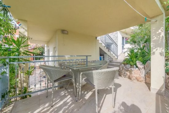 Apartmán Střední Dalmácie - Okrug Gornji DA 3334 N1