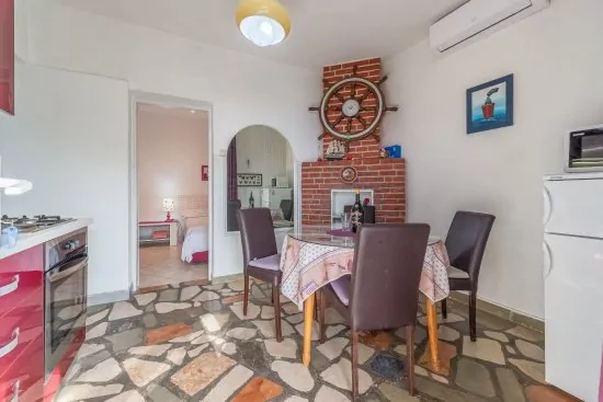Apartmán Střední Dalmácie - Okrug Gornji DA 3334 N2
