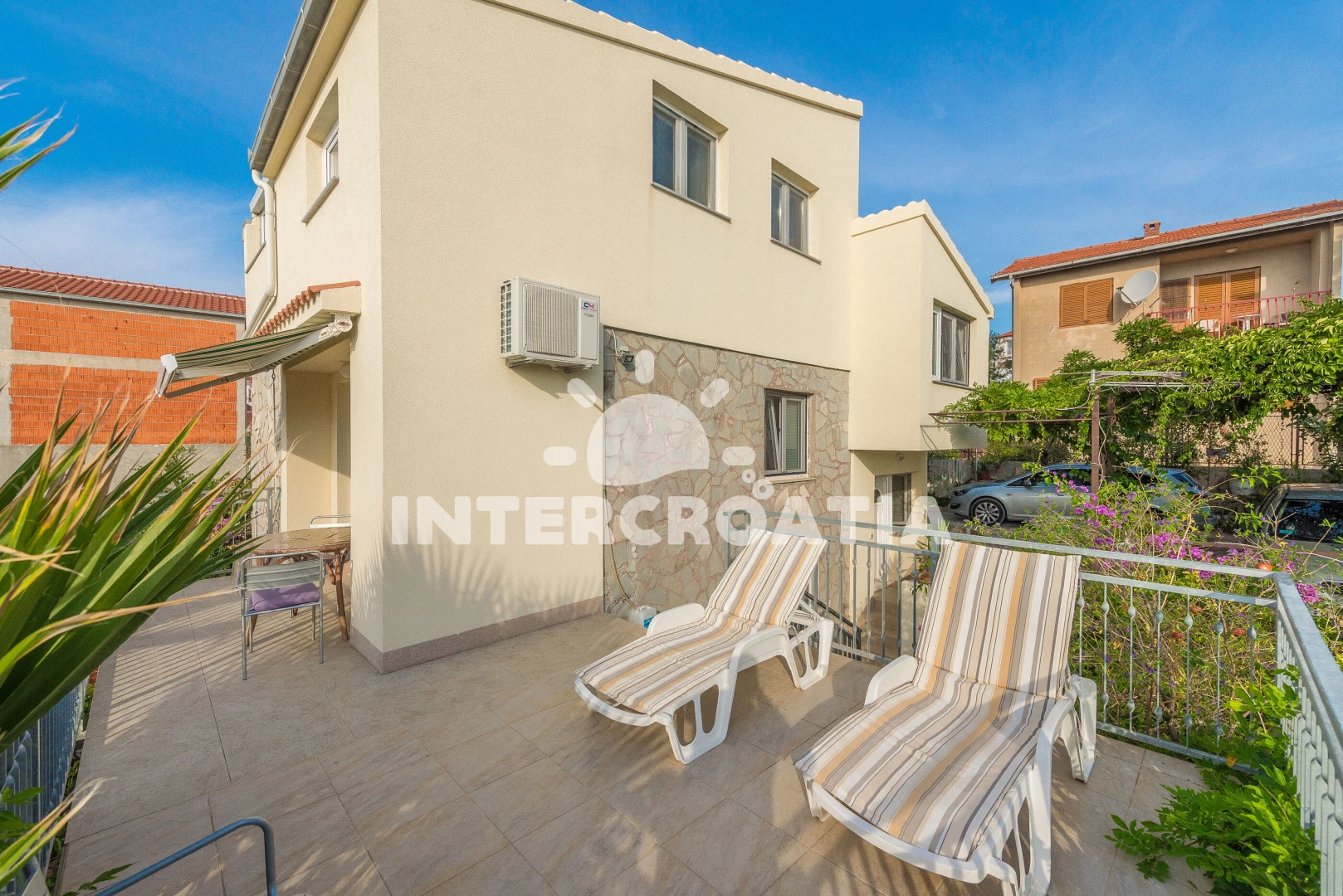 Apartmán Střední Dalmácie - Okrug Gornji DA 3334 N2