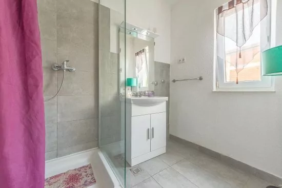 Apartmán Střední Dalmácie - Okrug Gornji DA 3334 N2