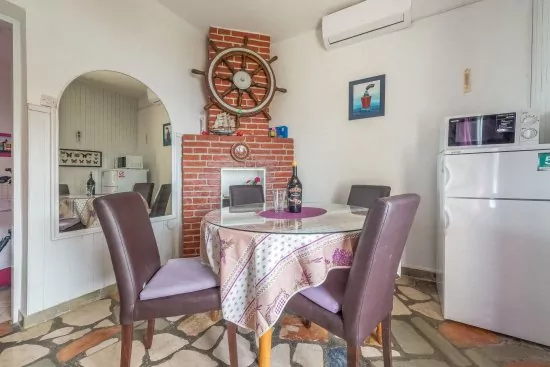 Apartmán Střední Dalmácie - Okrug Gornji DA 3334 N2