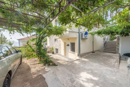 Apartmán Střední Dalmácie - Okrug Gornji DA 3334 N2