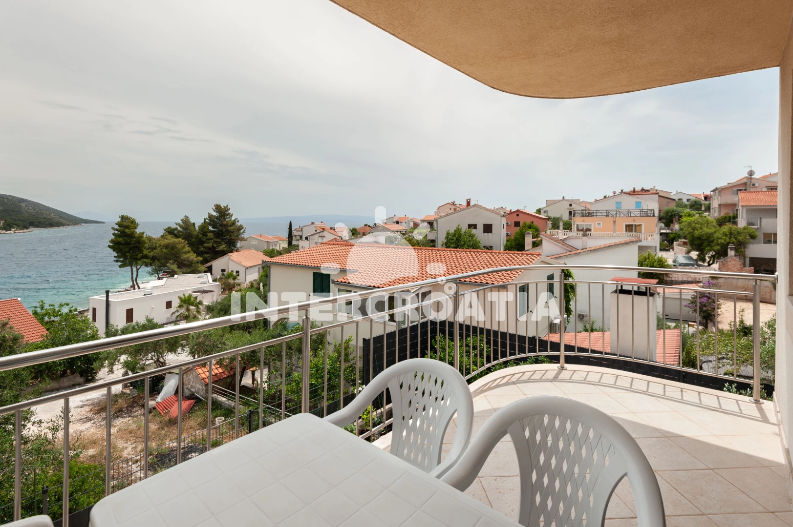 Apartmán Střední Dalmácie - Okrug Gornji DA 3335 N1