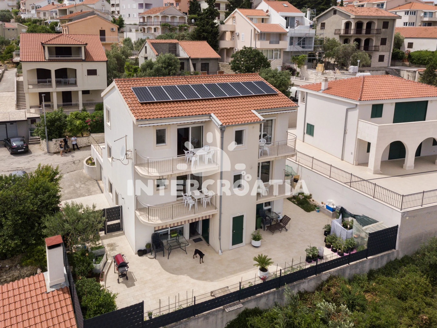 Apartmán Střední Dalmácie - Okrug Gornji DA 3335 N2