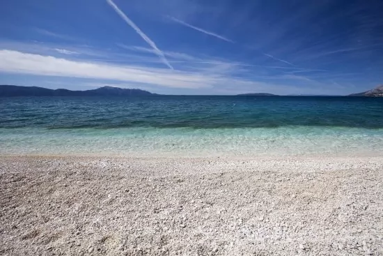 Gradac moře a pláž 400 m pěší chůzí.