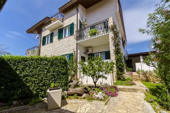 Apartmán Střední Dalmácie - Okrug Gornji DA 3336 N6