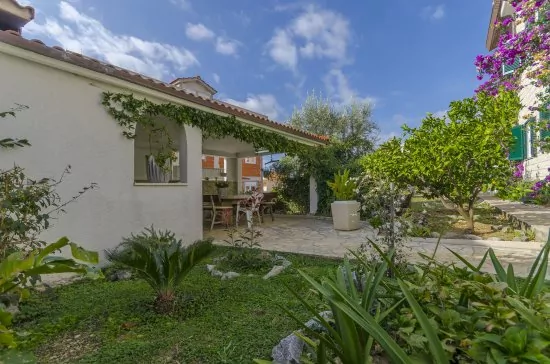 Apartmán Střední Dalmácie - Okrug Gornji DA 3336 N8