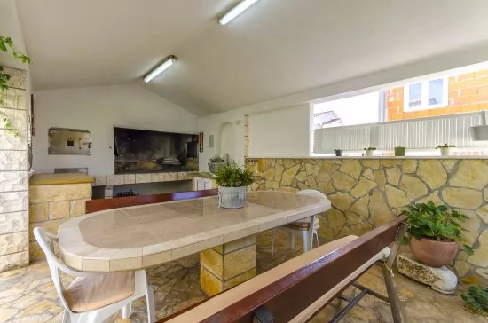 Apartmán Střední Dalmácie - Okrug Gornji DA 3336 N8