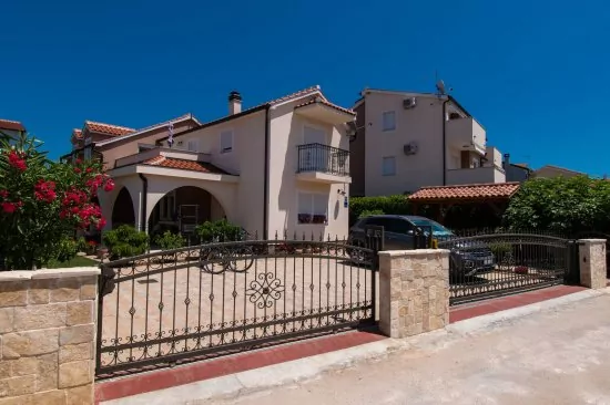 Apartmán Severní Dalmácie - Srima (Vodice) DA 4199 N1