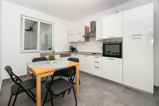Apartmán Severní Dalmácie - Vodice DA 4208 N1