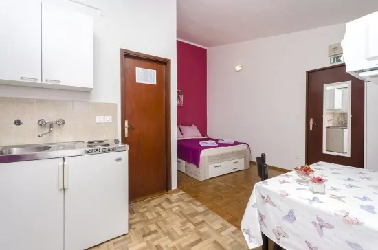 Apartmán Severní Dalmácie - Tribunj (Vodice) DA 4209 N3