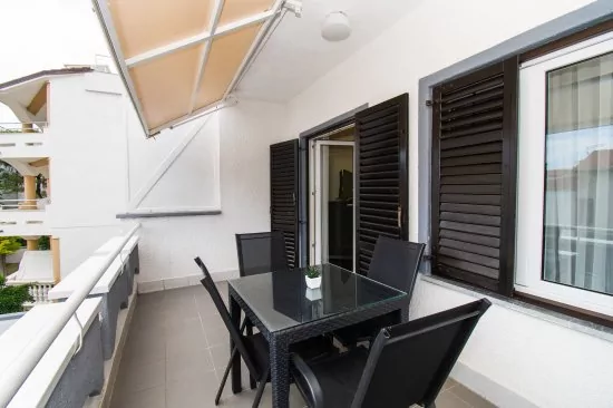 Apartmán Severní Dalmácie - Vodice DA 4213 N1