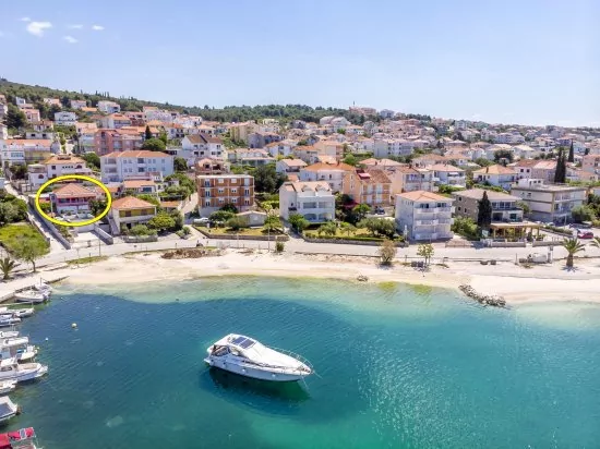 Apartmán Střední Dalmácie - Okrug Gornji DA 3337 N1