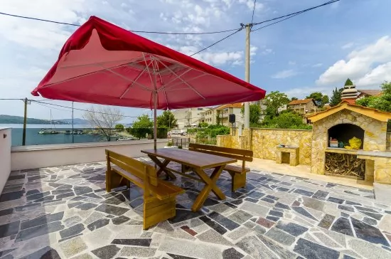 Apartmán Střední Dalmácie - Okrug Gornji DA 3337 N2