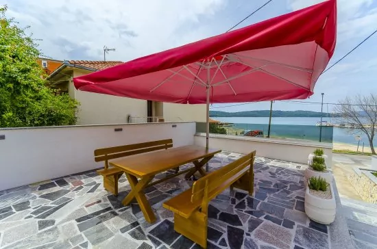 Apartmán Střední Dalmácie - Okrug Gornji DA 3337 N2