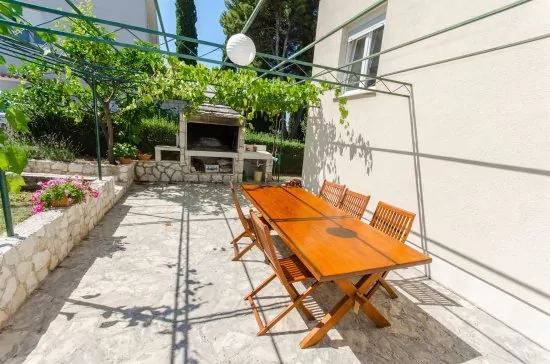 Apartmán Střední Dalmácie - Okrug Gornji DA 3338 N1