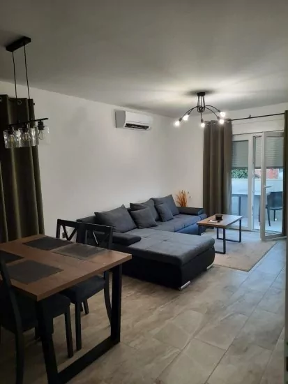 Apartmán Severní Dalmácie - Tribunj (Vodice) DA 4215 N1
