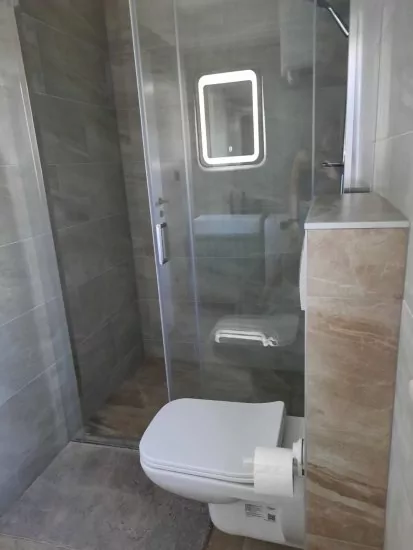 Apartmán Severní Dalmácie - Tribunj (Vodice) DA 4215 N1