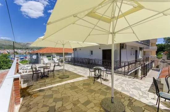 Apartmánový pokoj Střední Dalmácie - Trogir DA 3237 N10