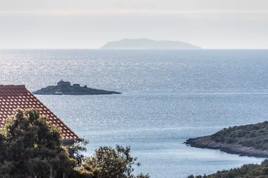 Výhled na pobřeží v Ljubljeva.