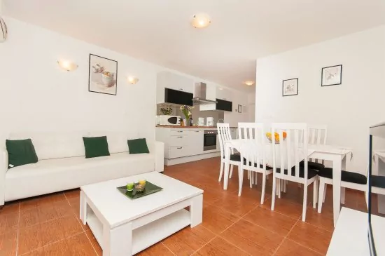 Apartmán Střední Dalmácie - Okrug Gornji DA 3340 N2