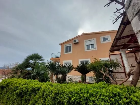 Apartmán Střední Dalmácie - Okrug Gornji DA 3342 N2