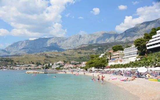 Podgora oblázková pláž.